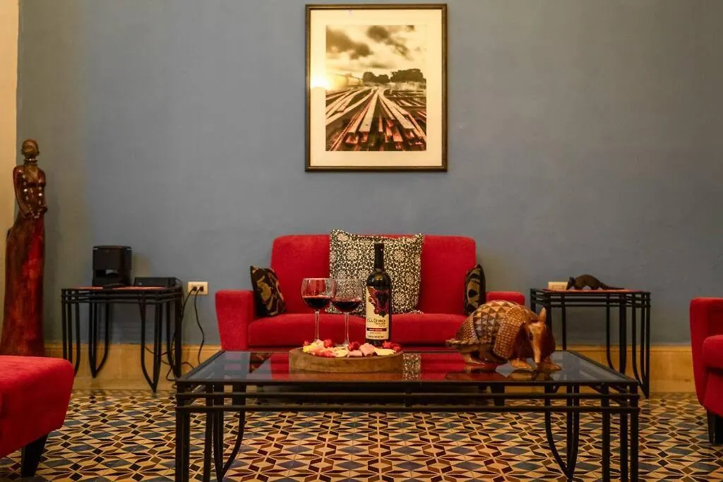 Villa Casa Armadillo, Colonial House With Pool Mérida México